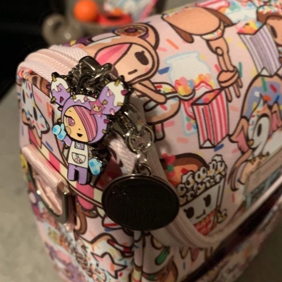 Ju-ju-be Tokidoki Donutella's Sweet Shop 2.0 print be cool bag. - Picture 3 of 4